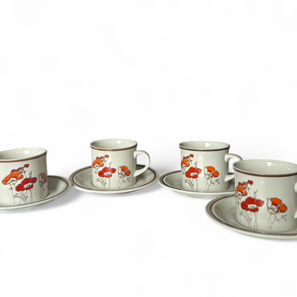 4 sets vintage Royal Doulton "Fieldflower" pattern cups and saucers